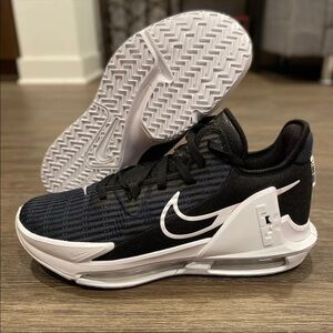 Nike Lebron Witness 6 sz 10.5
